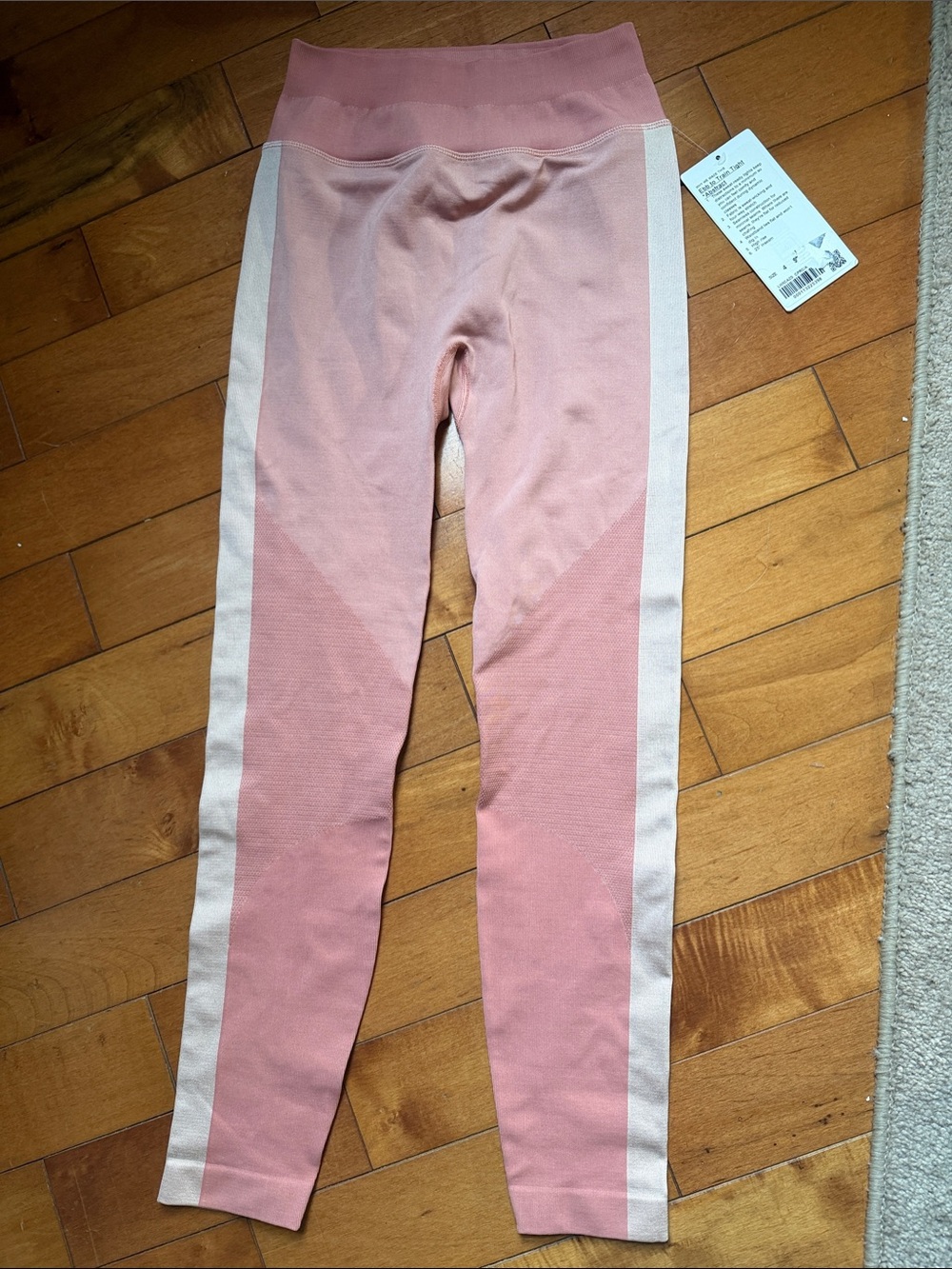 NWT Lululemon Ebb to Train Tight *Abstract 25" - Size 4